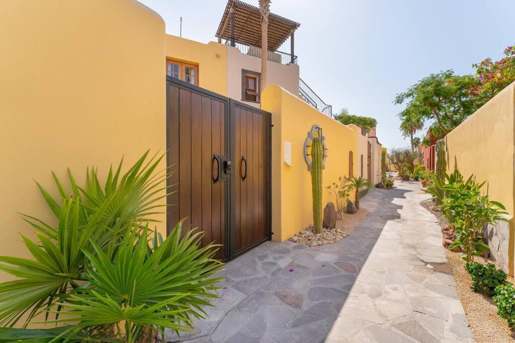Casa Amarilla By Casago Βίλα Loreto  Εξωτερικό φωτογραφία